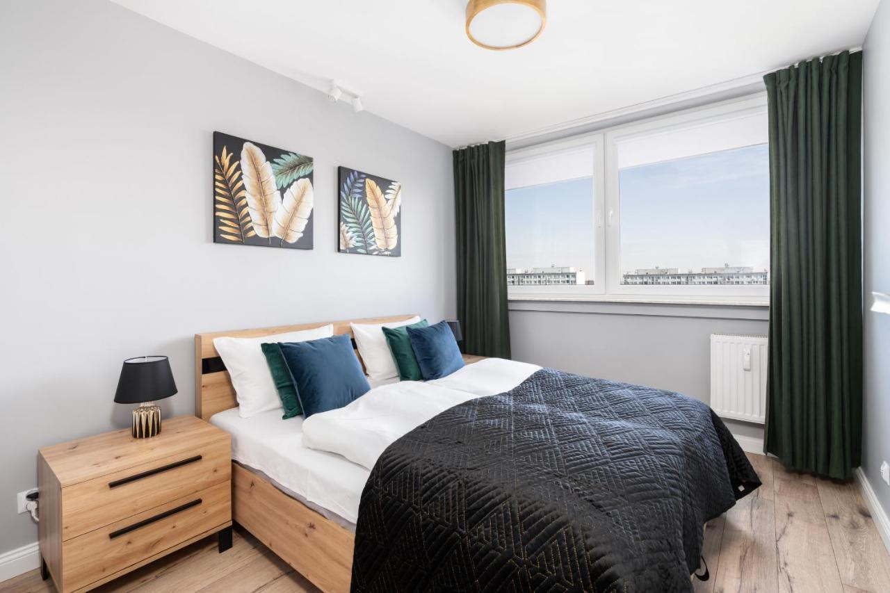 Stylish Apartment Near Wroclavia For 4 Guests By Noclegi Renters Wroclaw Ngoại thất bức ảnh