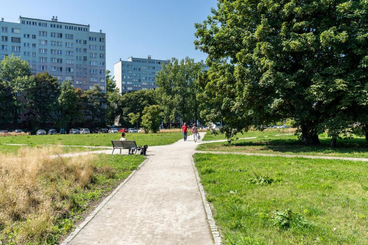 Stylish Apartment Near Wroclavia For 4 Guests By Noclegi Renters Wroclaw Ngoại thất bức ảnh