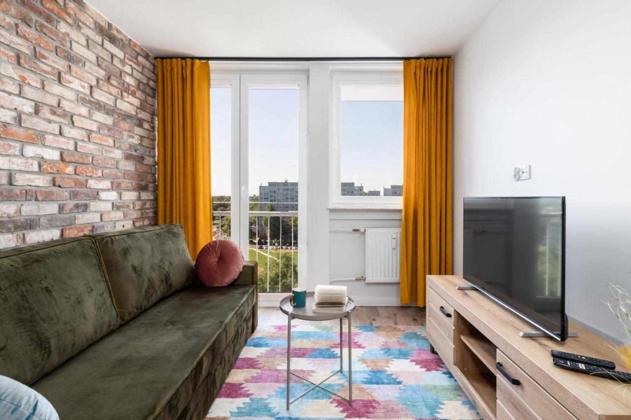 Stylish Apartment Near Wroclavia For 4 Guests By Noclegi Renters Wroclaw Ngoại thất bức ảnh