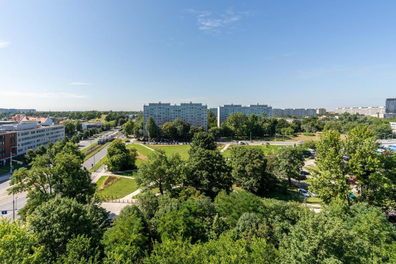 Stylish Apartment Near Wroclavia For 4 Guests By Noclegi Renters Wroclaw Ngoại thất bức ảnh